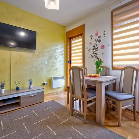 Snezana Lux דירה *